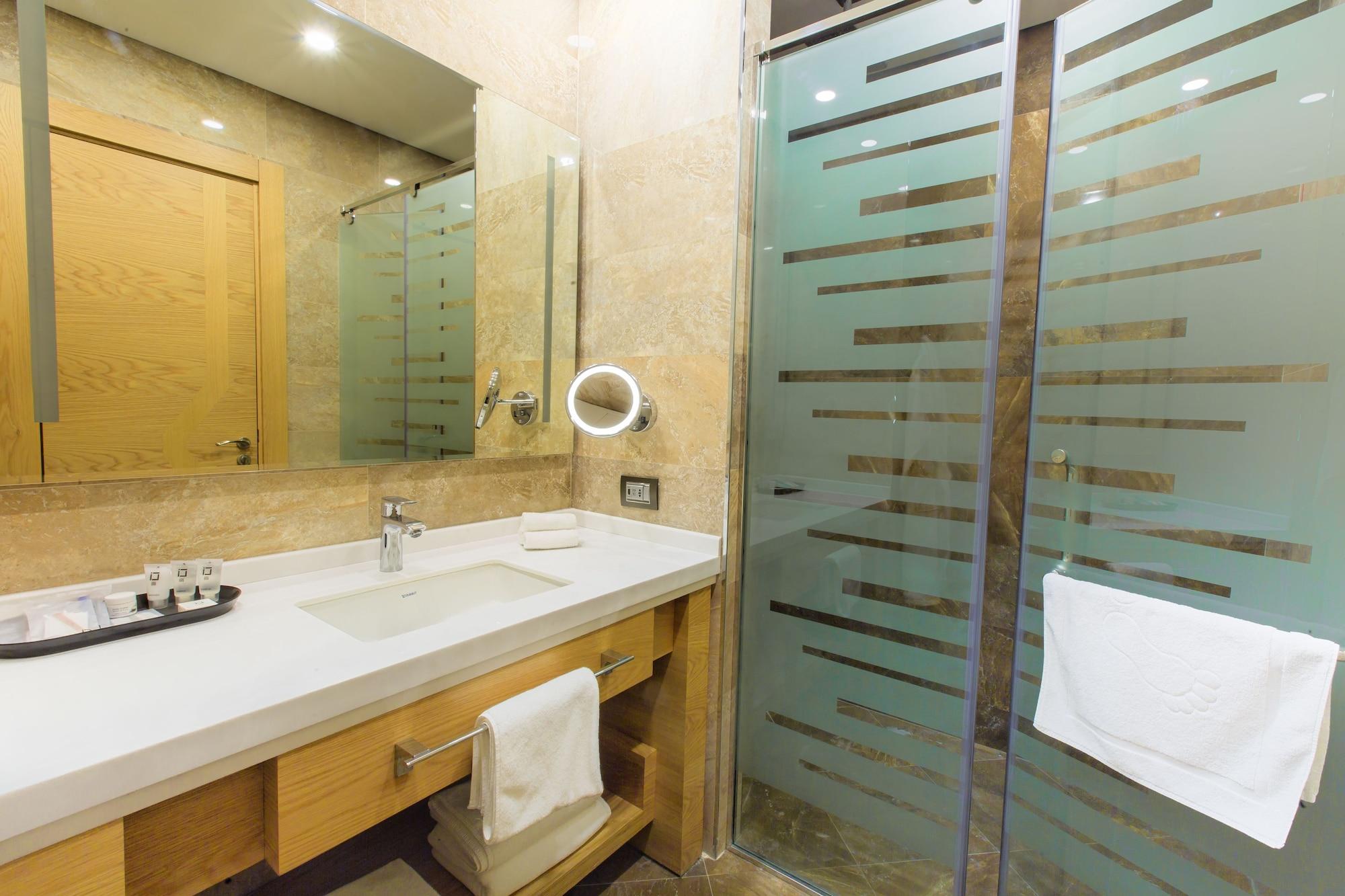 होटल Movenpick Winter Park